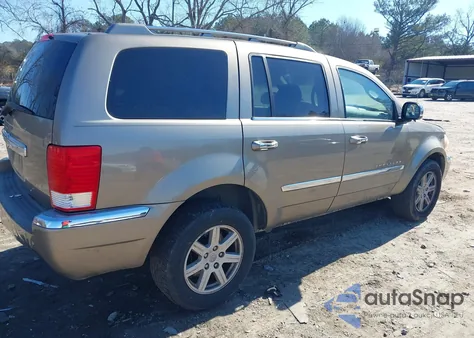 2007 Chrysler Aspen Limited z USA, uszkodzony, nr VIN 1A8HW58N67F556019